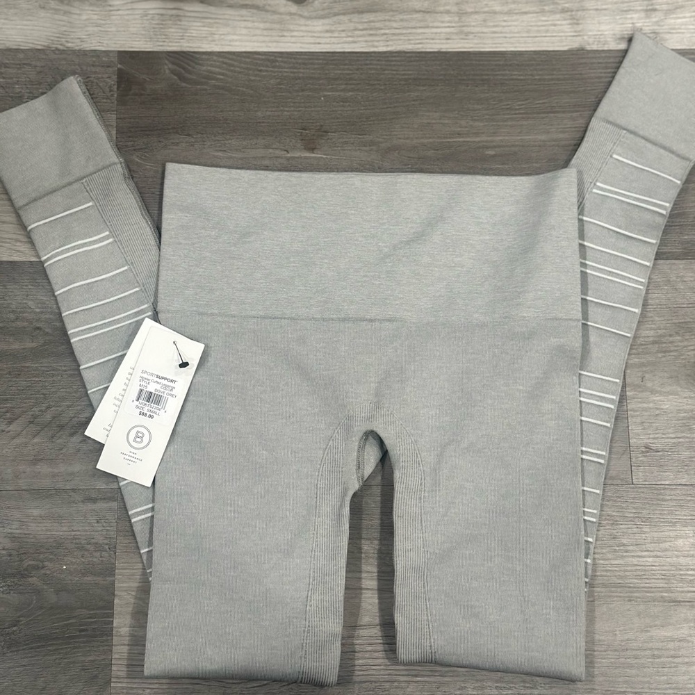 Blanqi Hipster cuff leggings